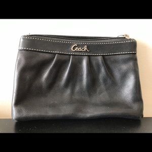 VINTAGE Coach leather wristlet contrast stitch